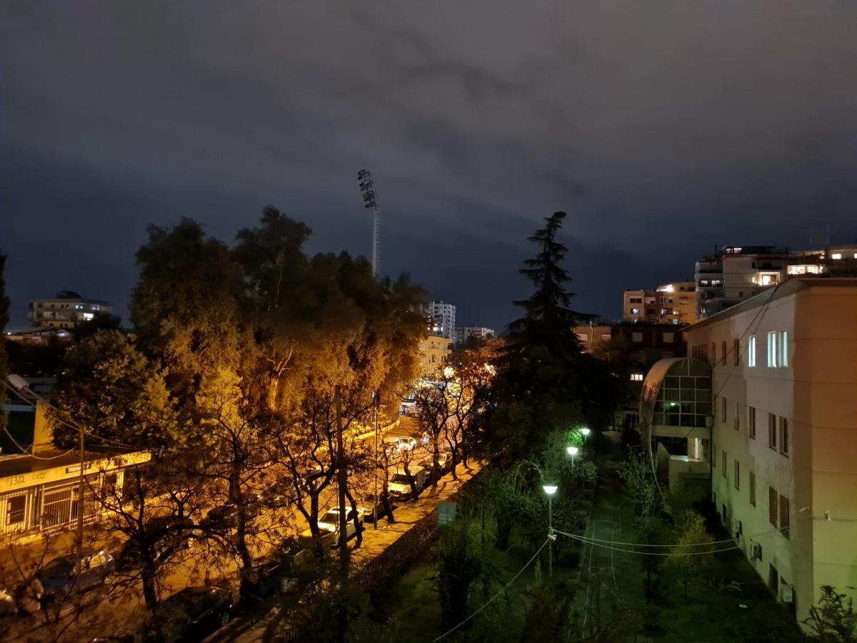 Ex-Block District Charming Studio Apartment With Treeish Sorrounding View! Tirana Zewnętrze zdjęcie