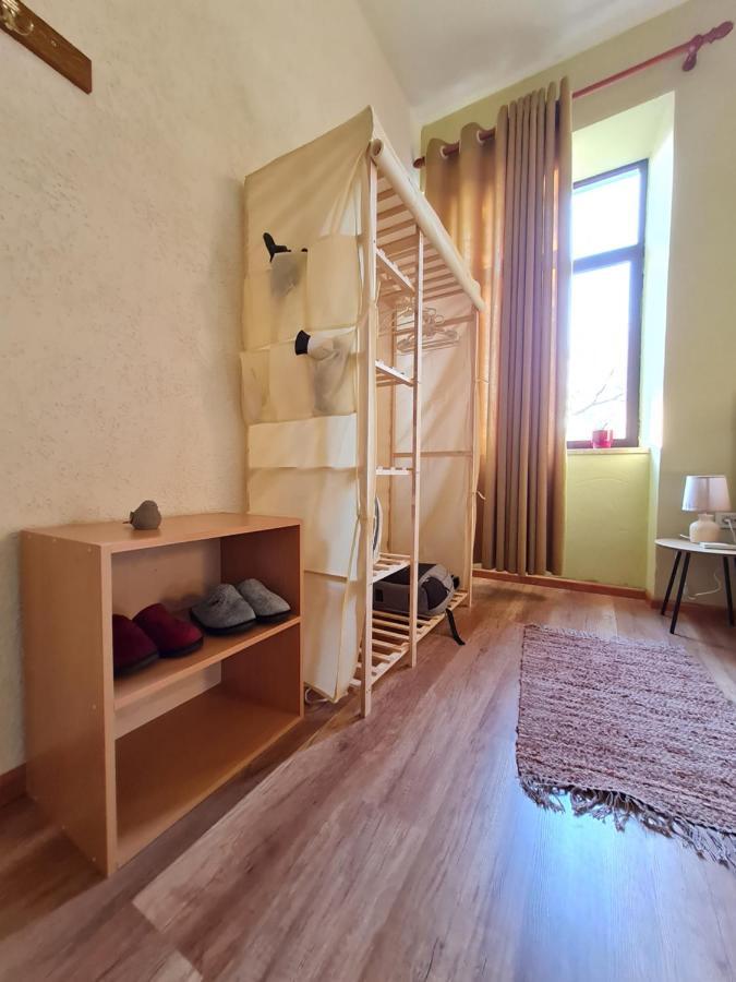 Ex-Block District Charming Studio Apartment With Treeish Sorrounding View! Tirana Zewnętrze zdjęcie